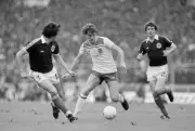 Glenn Hoddle Of England Takes On Frank Gray Of Scotland 1981 Soccer Old Photo