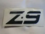 TRACKER Z-9 TR137074 RAISED DECAL BLACK 4 5/8" X 1 3/4" MARINE BOAT