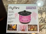 NOSTALGIA MyMini Chocolate Dipping Pot W/ Lid & Pink Heart Design 20 Oz NEW!
