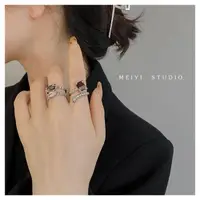 在飛比找momo購物網優惠-【HaNA 梨花】韓國甜酷街頭GIRL．黑寶石方型戒指