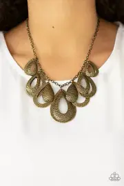 PAPARAZZI TEARDROP TEMPEST - BRASS HAMMERED TEARDROP NECKLACE