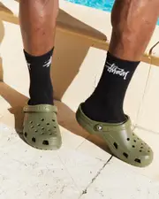 [Crocs] Crocs Women's Classic Clogs Shoes in Army Green Size M13 M13 Army Green