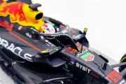 Bburago 1:24 2022 F1 Oracle RB Racing RB18 No.11 S.Perez Model Car