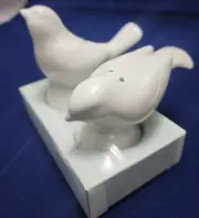 Target Home Series White Ceramic Bird Salt & Pepper Shakers Discontinued 2008
