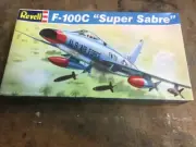 Vintage Revell F-100C Super Sabre...Kit 4351...1/72 scale