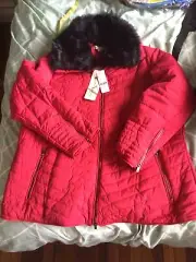 Womens Puffs Jacket, New With Tags, Size 18