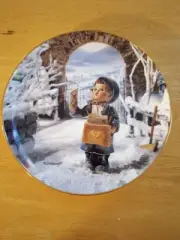 Hummel Calendar Plate Feb. Valentine's Day Based On Fig.The Postman 8" Danbury
