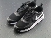 在飛比找Yahoo!奇摩拍賣優惠-Nike Air Max Vision 黑白 氣墊 休閒慢跑