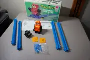 NEW Open Box Topper Toys Ding-a-ling Robot Boxer Straight Space Skyway Box