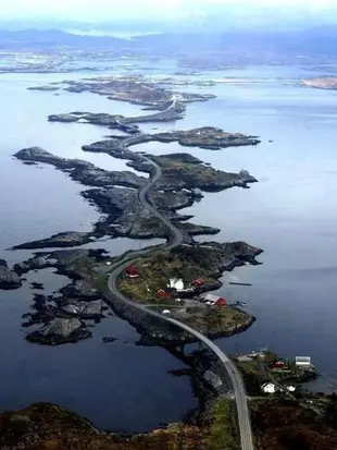 Leite Gard near Atlantic Road in Hustadvika