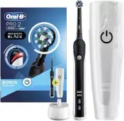 Oral-B Pro 2000 Deep Clean Electric Toothbrush Black + Travel Case