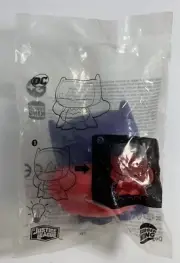 2022 Burger King Kids Meal DC JUSTICE LEAGUE Chibi Glow In The Dark BATGIRL