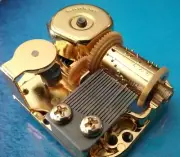Vivaldi Four Seasons Winter - Golden 18 Note Sankyo Music Box Movement