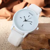 在飛比找蝦皮購物優惠-女士手錶韓國時尚矽膠材質簡約韓國手錶矽膠石英