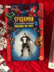 The Punisher Marvel Toybiz Poseable Die-Cast Figure 100923AST2