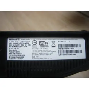 二手 HUAWEI 華為 B525s-65a 4G LTE 行動網卡 4G分享器 網卡路由器 行動雙頻無線分享器 SIM