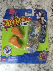 New 2022 Hot Wheels Skate Tony Hawk Treasure Hunt Wreckin-Mech Fingerboard