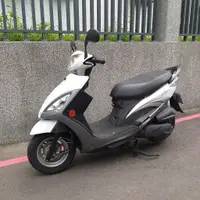 在飛比找蝦皮購物優惠-KYMCO Cue 125 光陽 珍珠白 輕巧代步好選擇