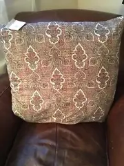 Pottery Barn Libbey Pillow Cover 24 sq Red Velvet Libby Medallion Claudine