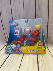 Dino Ranch Dino-Mites Jon & Blitz's Chariot Vehicle NIB