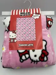 NEW Hello Kitty Pink Plush Throw Blanket 46"x60" Daisies