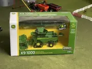 1/64 ERTL John Deere X9 1000 75th Anniversary Tracked Combine - Just Released FS