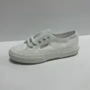 Superga Womens 2750 Cotu Classic Sneaker White Size 7 M