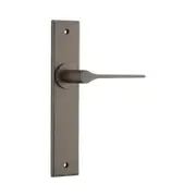 Iver Como Door Lever Handle on Chamfered Backplate Signature Brass