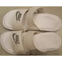 在飛比找蝦皮購物優惠-2018 三月 NIKE WMNS BENASSI DUO 