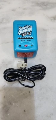 Vintage RadioShack 5-Hour Battery Charger, Blue 23-322, DC 9V 560mA, Genuine
