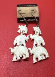 Vintage Carved Elephant Dangle Earrings White Retro Estate NWT