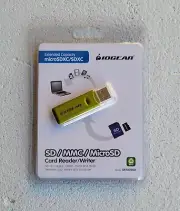 Iogear GFR204SD Flash Card MicroSD/SD/MMC Reader/Writer USB 2.0 New Sealed.