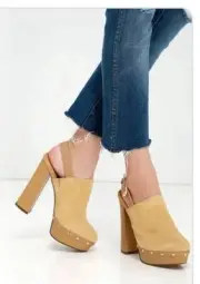 REPORT brand Mylie style Tan Slingback Platform Clogs Mules Heels Size 6