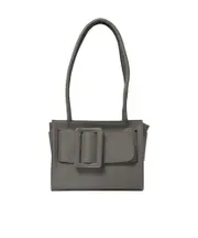 Carry a handbag with both hands One size Black