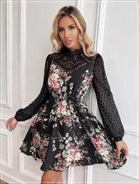 在飛比找Yahoo!奇摩拍賣優惠-洋裝 黑色古典宮廷長袖水溶蕾絲拼接印花燈籠袖小高領洋裝 歐美