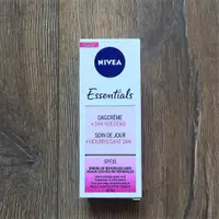 在飛比找蝦皮購物優惠-德國製 Nivea Essentials Day Cream