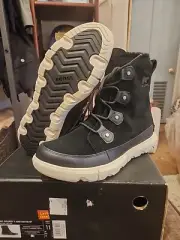 NIB Women's Sorel Explorer Joan Suede Winter Boots Black Size 11