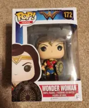 Funko Pop! Vinyl: DC Universe - Wonder Woman (w/ Sword and Shield) #172