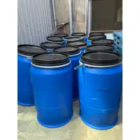 在飛比找蝦皮購物優惠-近全新200公升 藍色塑膠桶 化學桶 耐酸桶 密封桶 運輸桶
