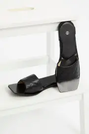 Black Woven Flat Slides - Size 8, Women's Trial Accs