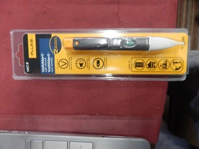 Fluke 1AC II VoltAlert Non-contact 90~1000V AC Voltage Detector Tester 772344