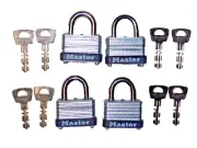 Master Lock 1" - 1/2" 4-Pack Padlock Keyed Alike Free Shipping