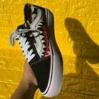 在飛比找蝦皮購物優惠-Vans bape premium 進口