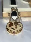 NOS Estee Lauder Beautiful Vanity Solid Perfume Compact
