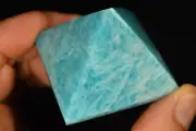 *AMAZONITE* Pyramid 5cm 93.8g Natural Healing Crystal Soothing Negative Energy
