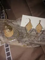 Cork Board And Gold Beaded Jewelry Set
