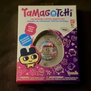 Bandai Tamagotchi The Original Virtual Reality Pet Gen 1