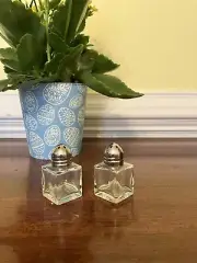 Mini Cube Glass Salt/Pepper Shakers Stainless Steel Lids 2" Tall1.18" Wide Set2