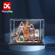 Display King - Acrylic display case for Lego(R) Gingerbread House 10267 - W/T theme background