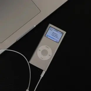 Apple iPod nano 2 iPodnano2  nano2  蘋果播放器 音樂播放器 蘋果音樂播放器 交換禮物
